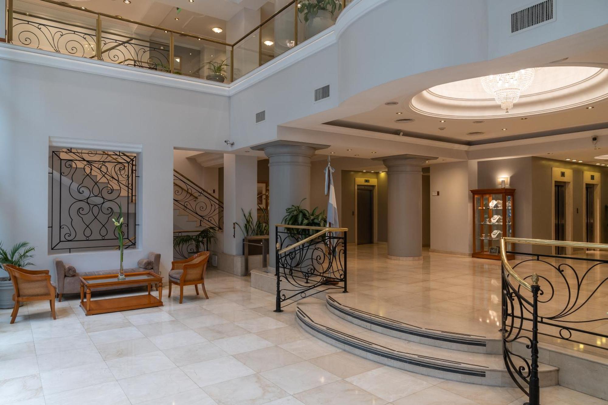 Hotel Intersur Recoleta Буэнос-Айрес Экстерьер фото